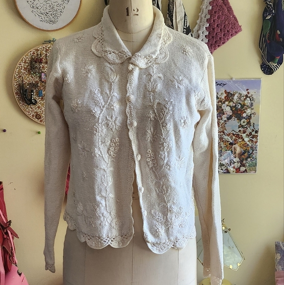 Vintage White Heirloom Collectables Cardigan - Picture 2 of 5